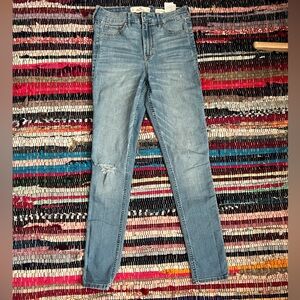 Holister blue skinny jeans